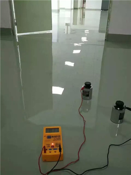 扬中 防静电自流平检测